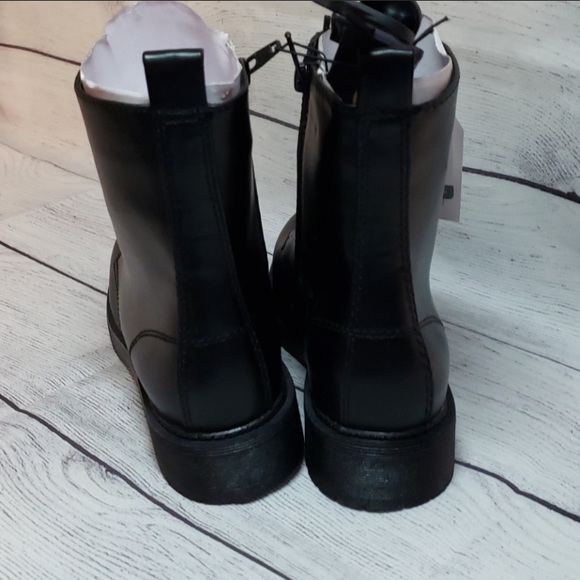 NWT Combat Boots - Picture 4 of 5